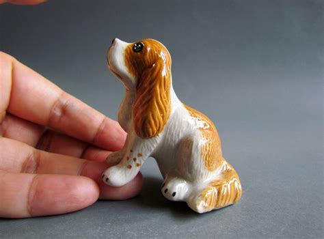 mini ceramic figurines